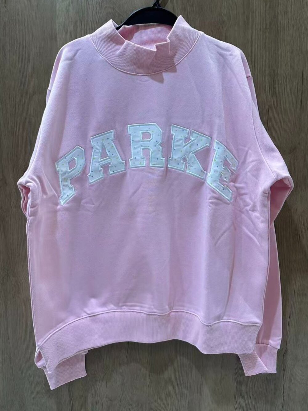 PARKE Cropped Mockneck Sweatshirt Varsity Applique Casual Jumper